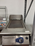 Piastra Electrolux a gas mod. FRYTOP MM400 usata